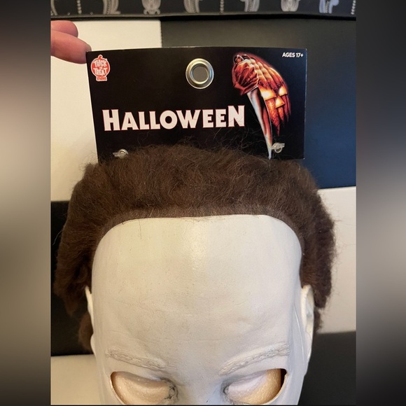 HALLOWEEN MICHAEL MYERS MASK HORROR NEW LICENSED Trick Or Treat Studios - Picture 3 of 5